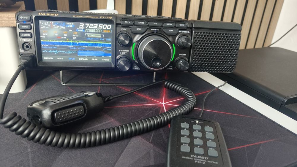 Radiostacja Yaesu FT 710 Aess