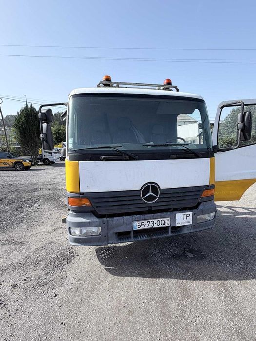 Mercedes Atego Porta 3