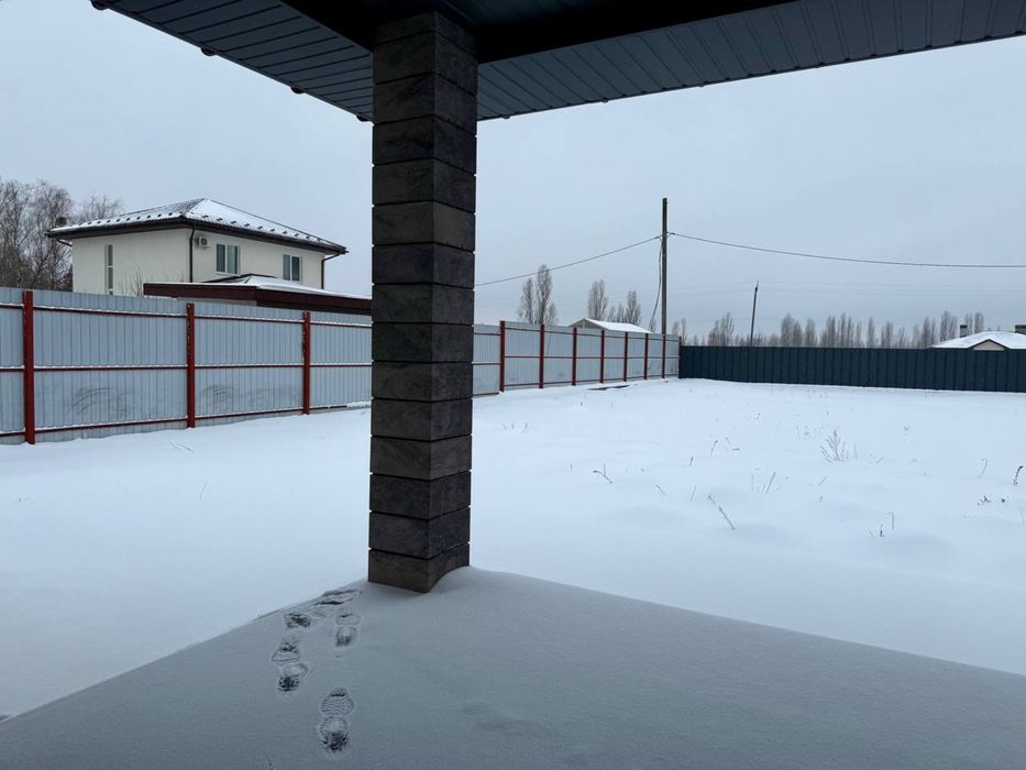 Сучасний будинок з ремонтом у Дмитрівці