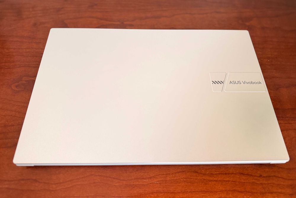 Asus VivoBook 15 M1502Y|15.6"FullHD|Ryzen 7-7730u|16Gb Ram|Ssd 512Gb|