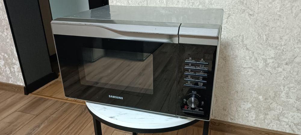 Мікрохвильова піч Samsung MC28M6035CS  мікрохвильовка микроволновка