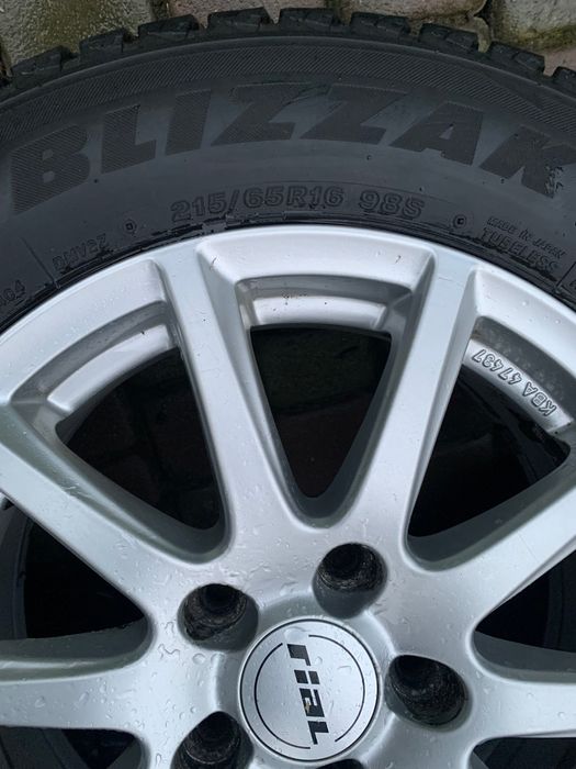 Bridgestone Blizzak 215/65/R16 + титанові диски Rial Milano