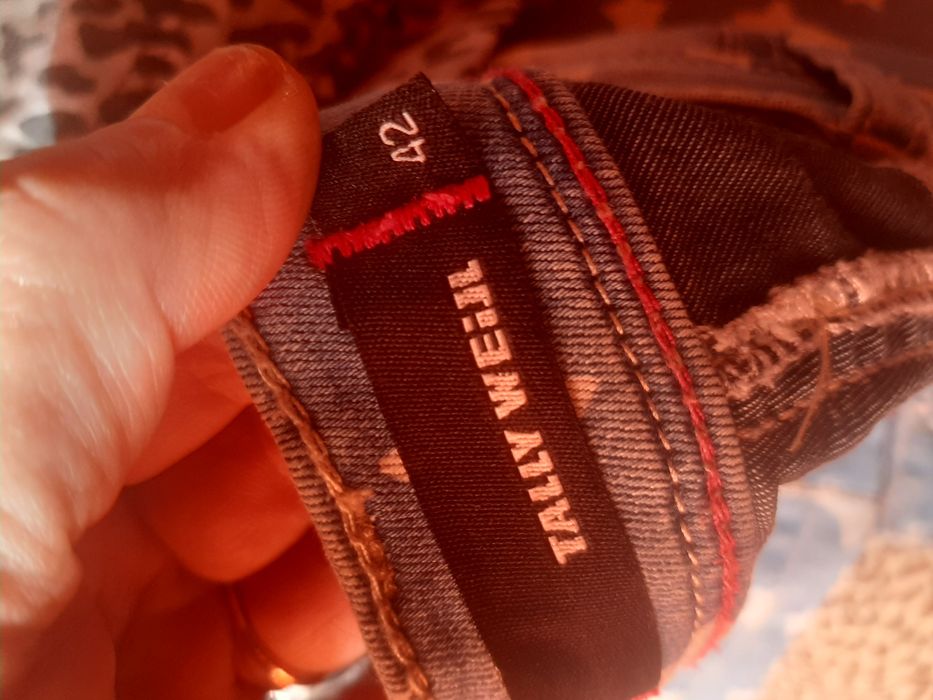 Calcas de ganga novas  com varios padrões