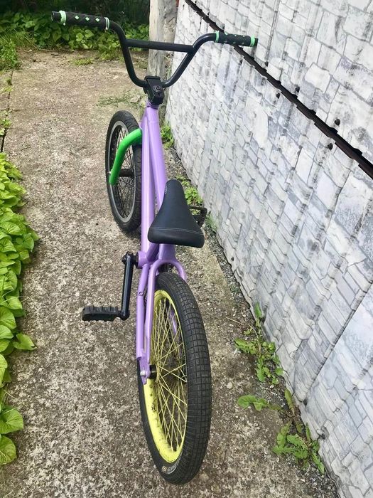 Велосипед BMX, трюковий велосипед