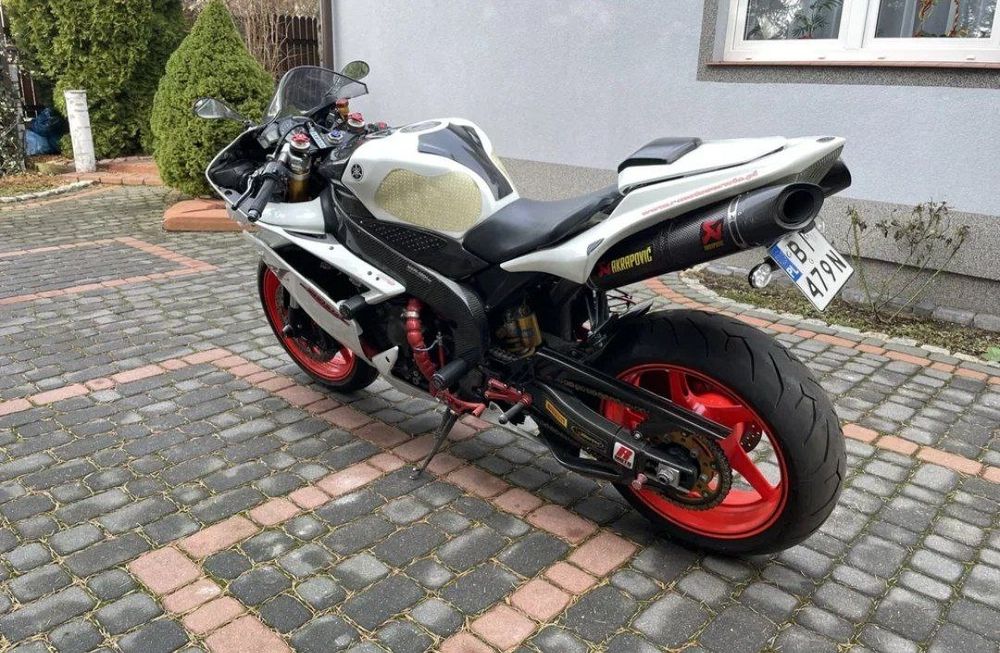Пригон  yamaha r1 RN 19