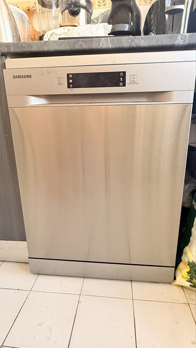 Máquina lavar loiça Samsung