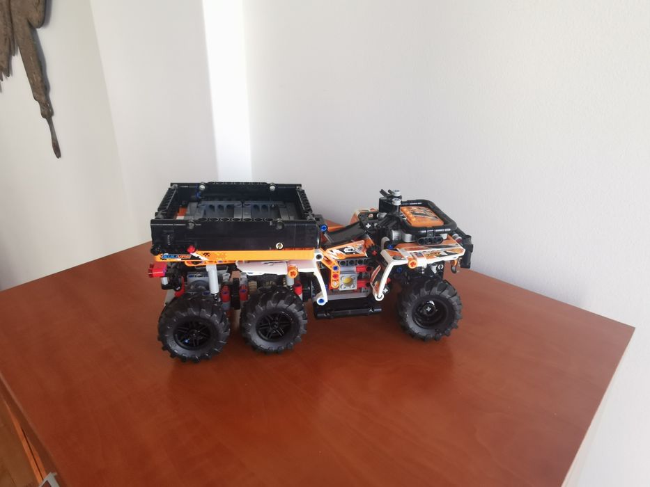 Lego 42139 Technic All-Terrain Vehicle