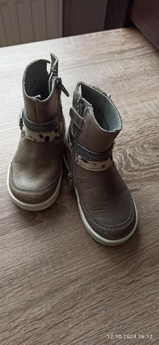 Демісезонні черевички для дівчинки, розмір 22