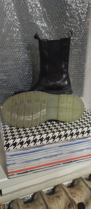 Шкіряні боти Челсі без шнурків