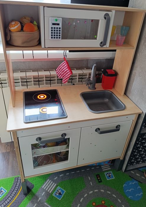 Дитяча кухня від ІКЕА (дерево)