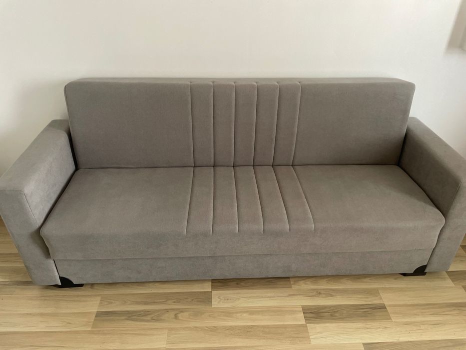 Sofá cama com baú