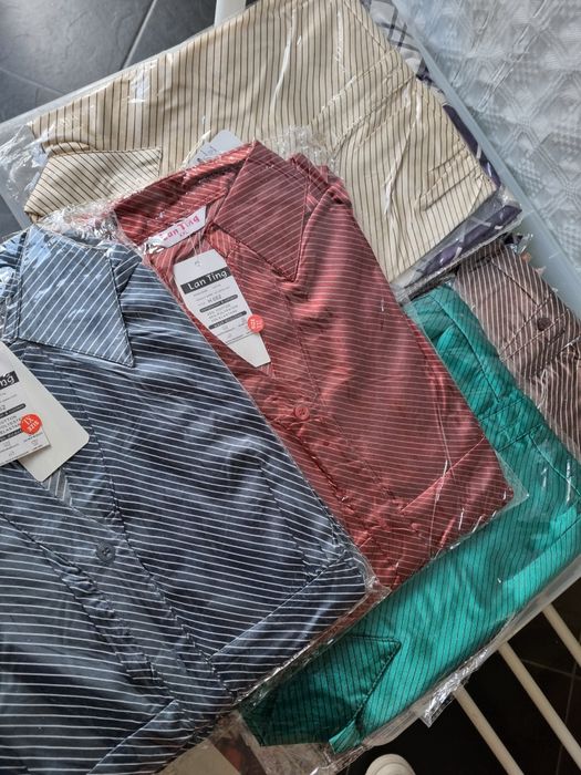 Lote de camisas mulher