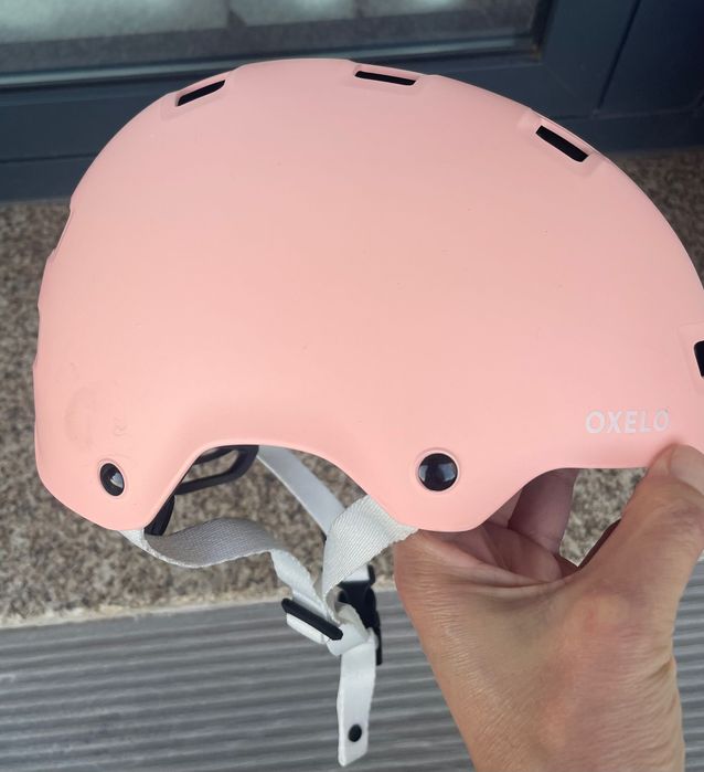 Capacete e proteção para criança