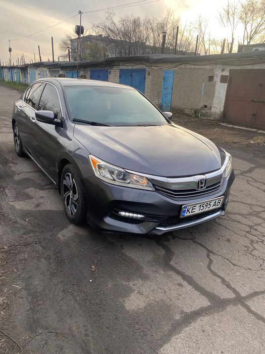 Продам Хонда акорд 9