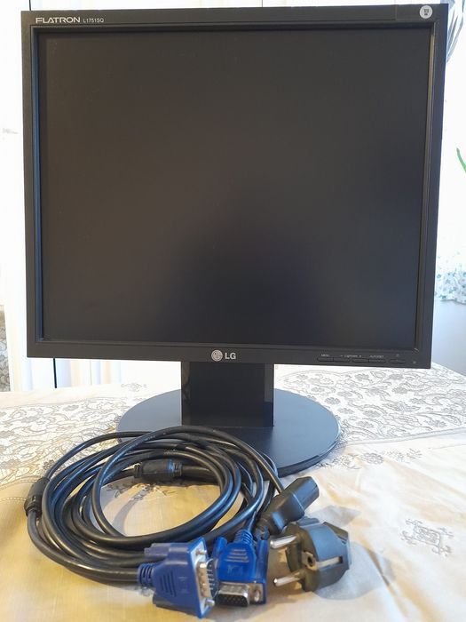 Монитор LG Flatron L1751SQ