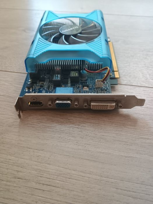 Grafika Gigabyte GT-220