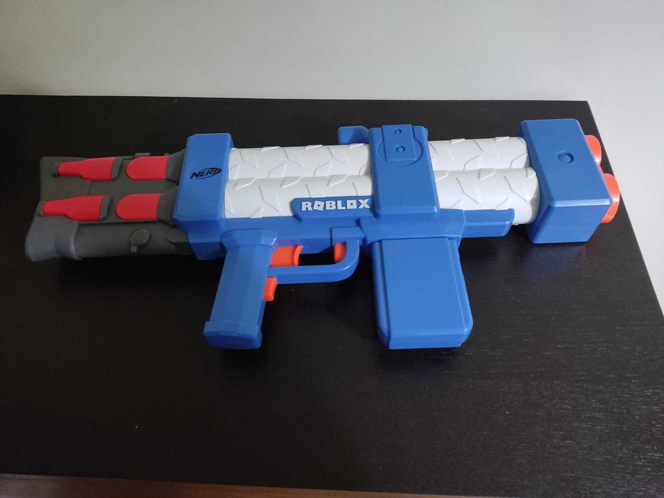 Arma de dardos a pilhas