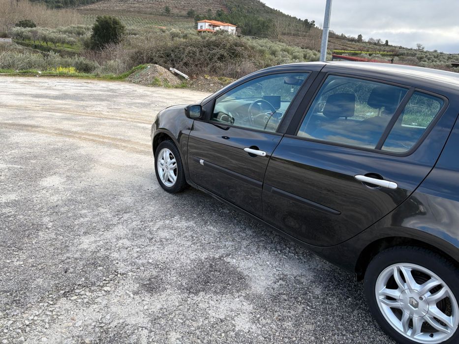 Renault Clio 1.2 16v com Gps