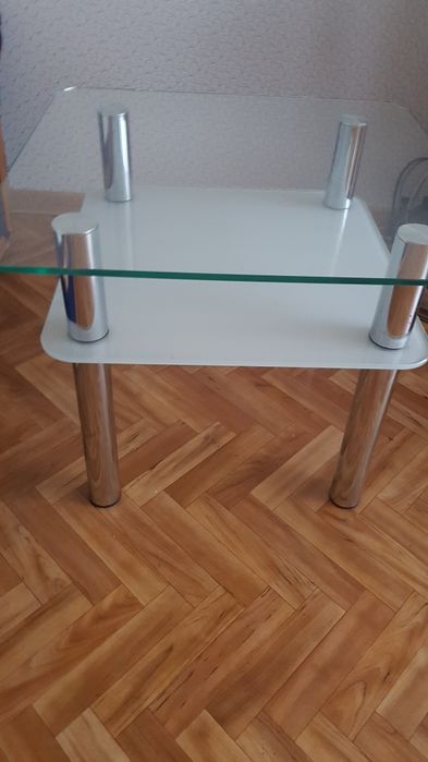 Stolik kawowy szklanny