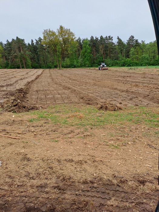 Frez wgłębny frezowanie karczowanie pni  pozostałości po lesie