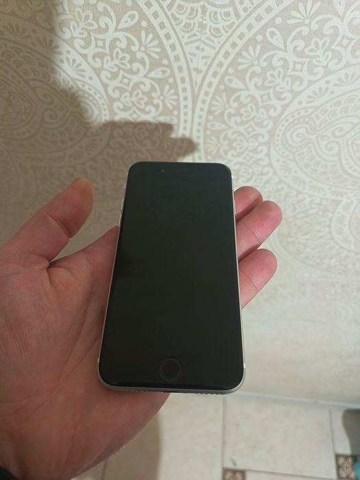 iPhone SE 2020 128 gb Разборка