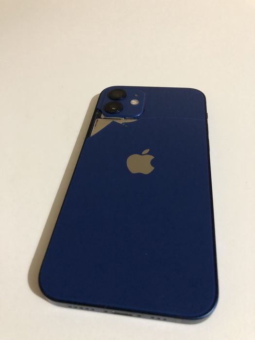 Iphone 12 normal com ecrã estragado