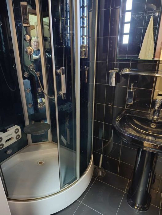 СДАМ  3-ком.  ул. Леонтовича/ М. Арнаутская  с газовым  котлом !