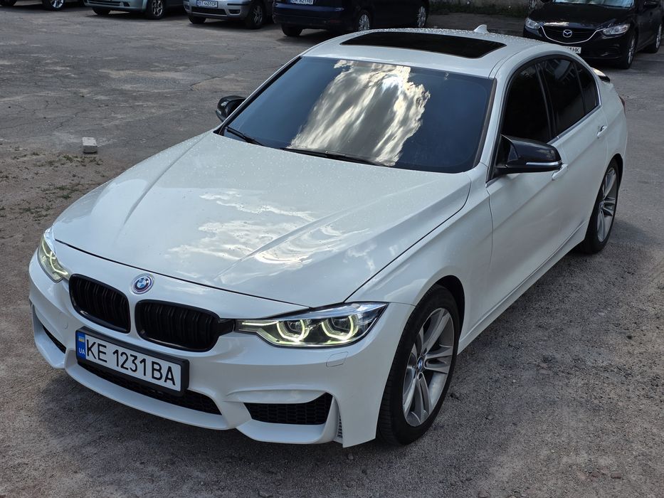 Продам BMW F30 330i