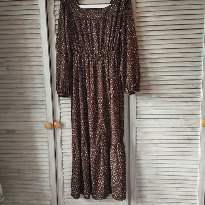 Shein довга сукня міді в квітковий принт