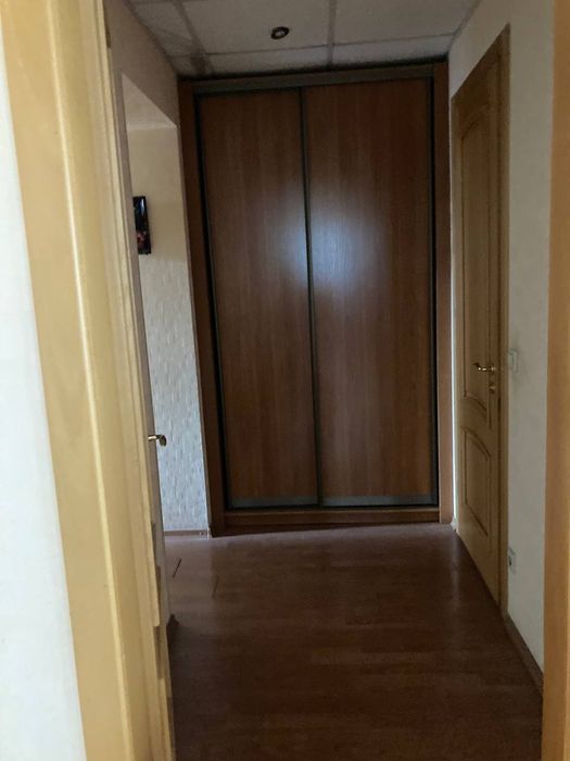 Продаж 4-к квартири вул.Набережна