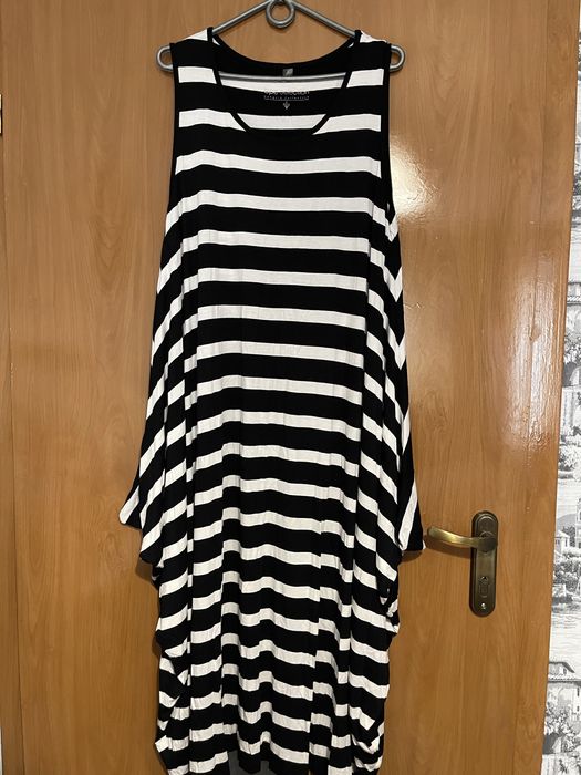 Плаття жіночі великих розмірів