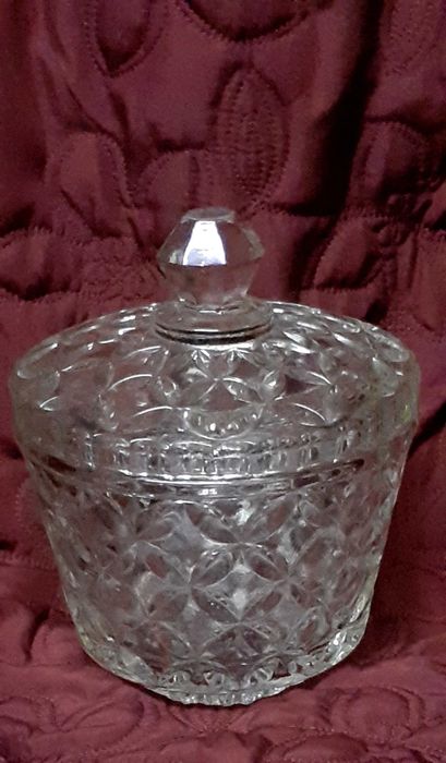 Bomboneira em Vidro Muito Antigo