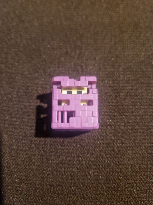 Figurki minecraft kinder joy