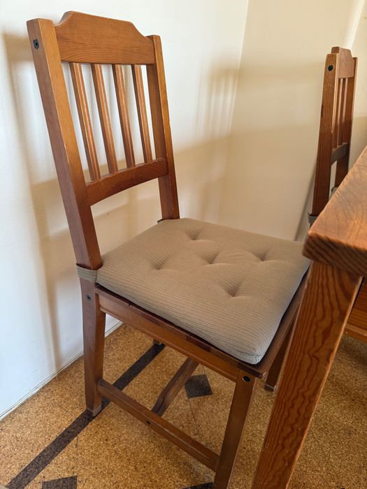 Dining Table with 4 Chairs64752129799298122