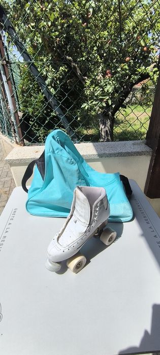 Par de Patins usados