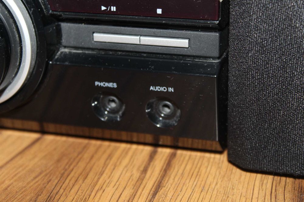 SHARP Wieża stereo FM CD/MP3 AUX Wysyłka
