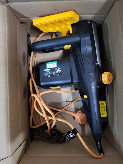 Piła łańcuchowa titan 2000w