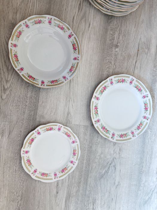 Antique Plate Set489418099094333440