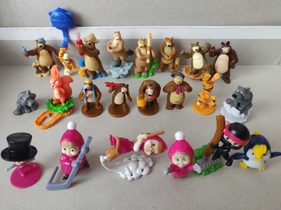 Серия фигурок Киндер Чупа чупс Маша и Медведь