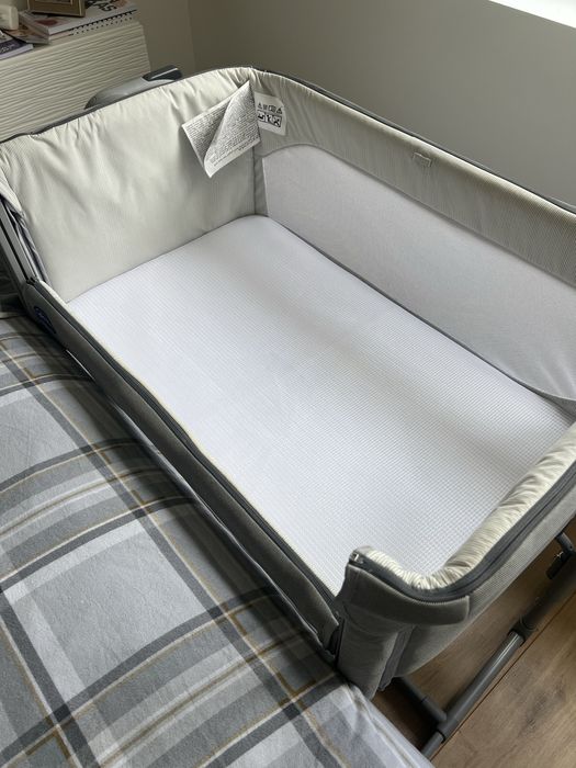 Cama/ berço next to me Chicco