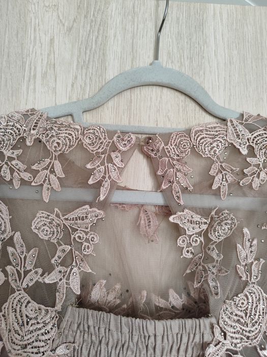 Sukienka balowa wizytowa .