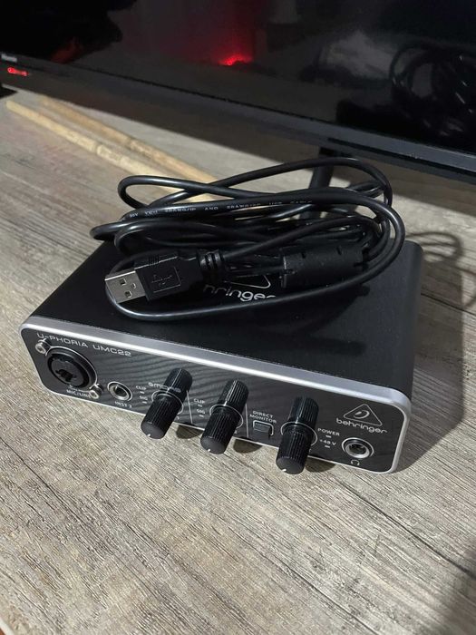 Bundle Blackstar Fly 3 + Behringer UMC22 — Completo e Impecável