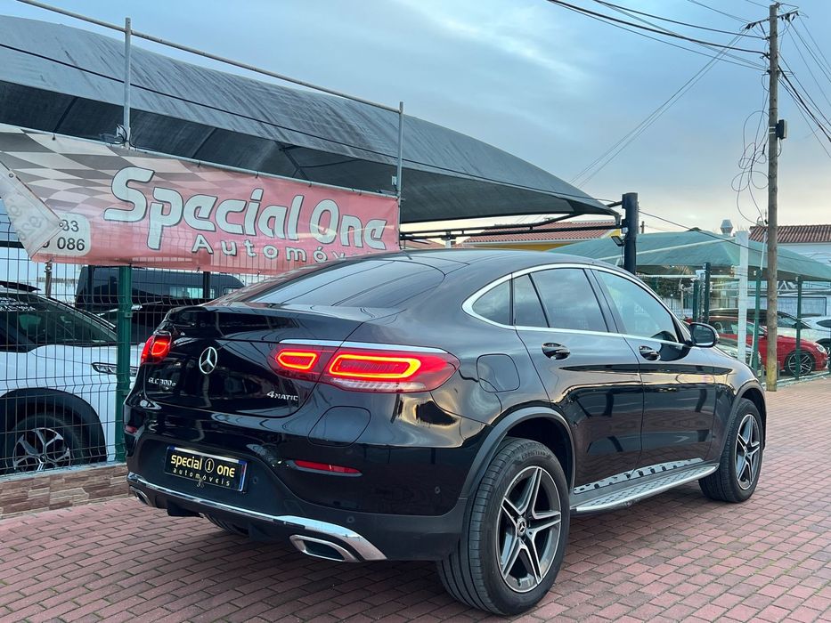 Mercedes-Benz GLC 300 e Coupé 4Matic foto 3