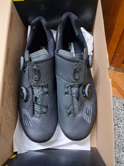 Sapatos de ciclismo de estrada 42.5