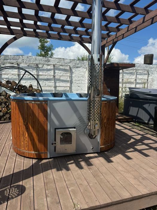 Карпатський чан. Купіль з пічкою на дрова. Вуличне джакузі.