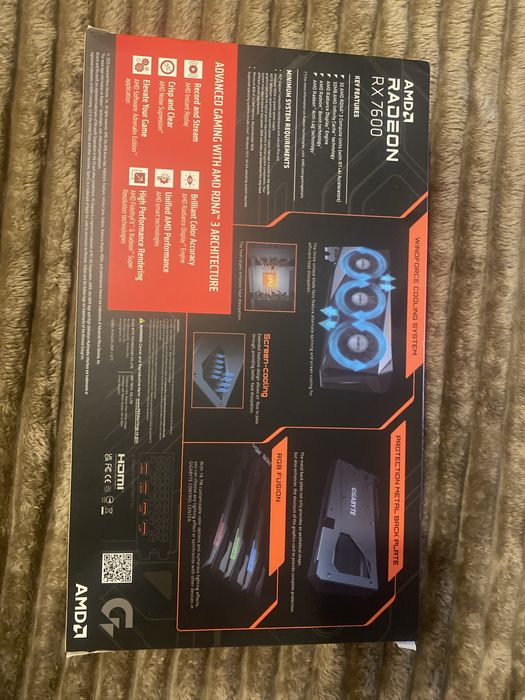 AMD Radeon RX 760064284297108738121