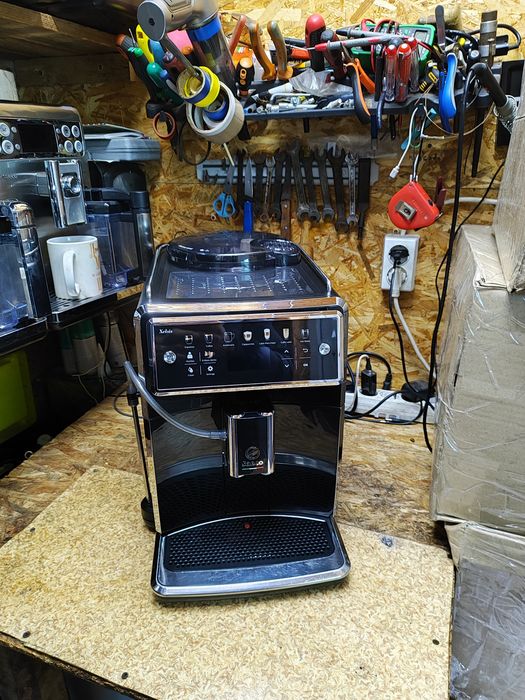 Кофемашина, кофеварка Saeco Xelsis