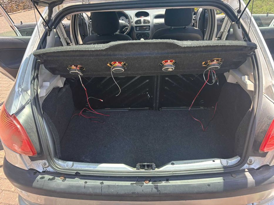 Peugeot 206 1.1 Gasolina — 2004 | 5 Portas