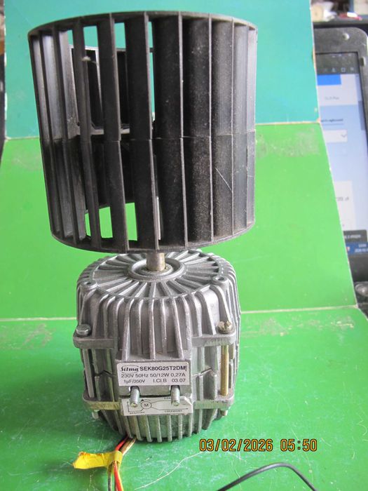 Silnik elektryczny serii SEK 80G 25T 2DM,1, do nadmuchu powietrz