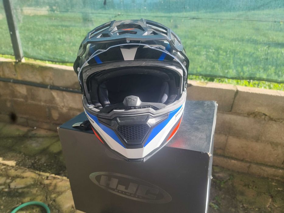 Vendo capacete HJC de carbono